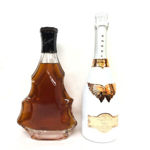 東京都新宿区のお客様から酒2本38,000円でお買取りしました。
